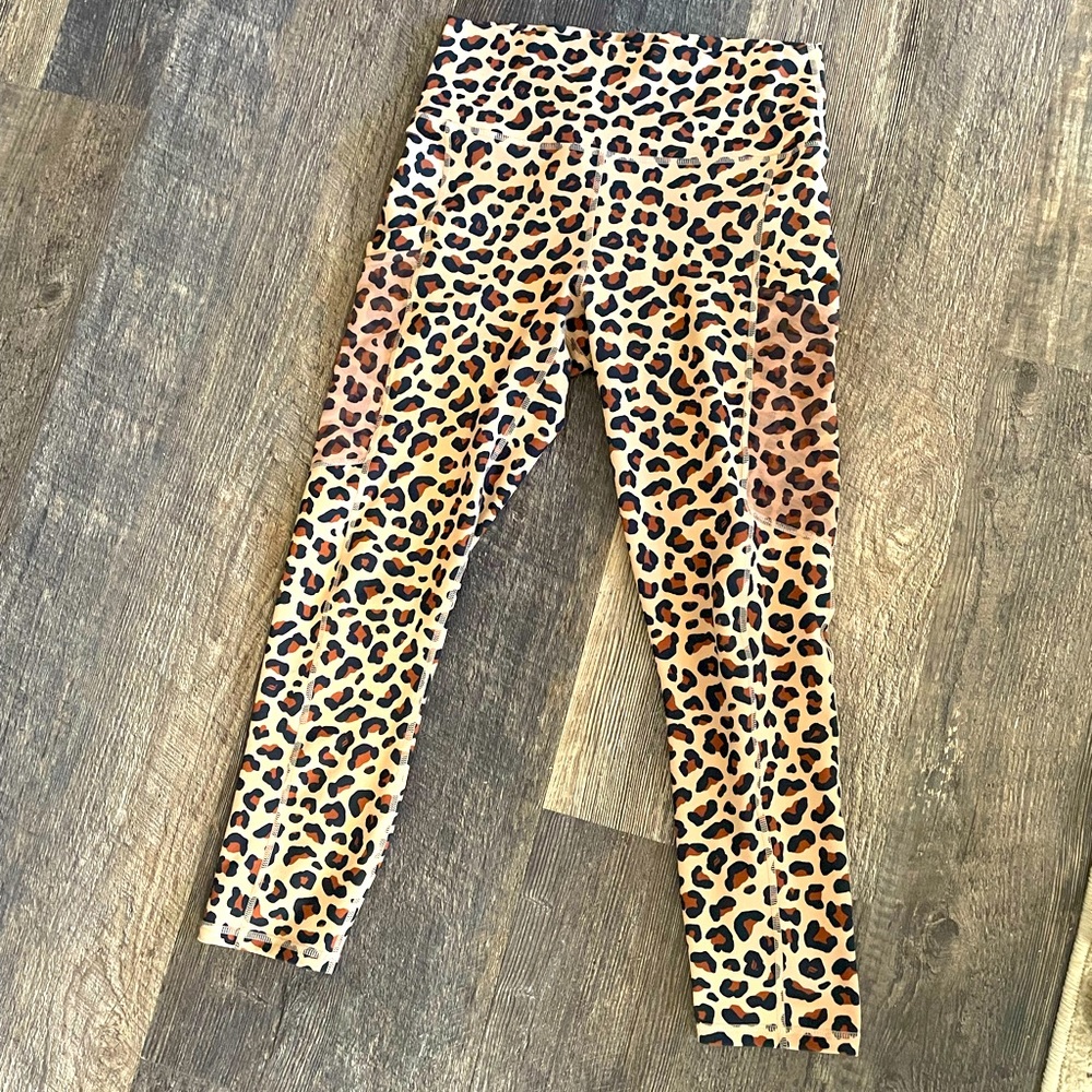 Fabletics leopard print leggings, size small! Worn twice